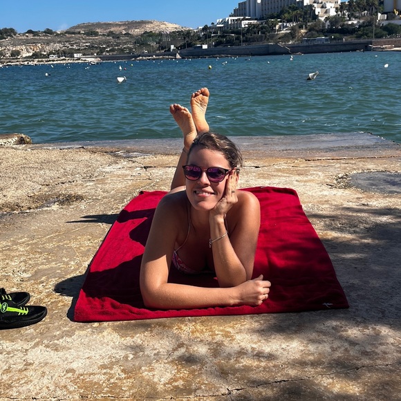 Meet your Posher, Veronika - Picture 2 of 6